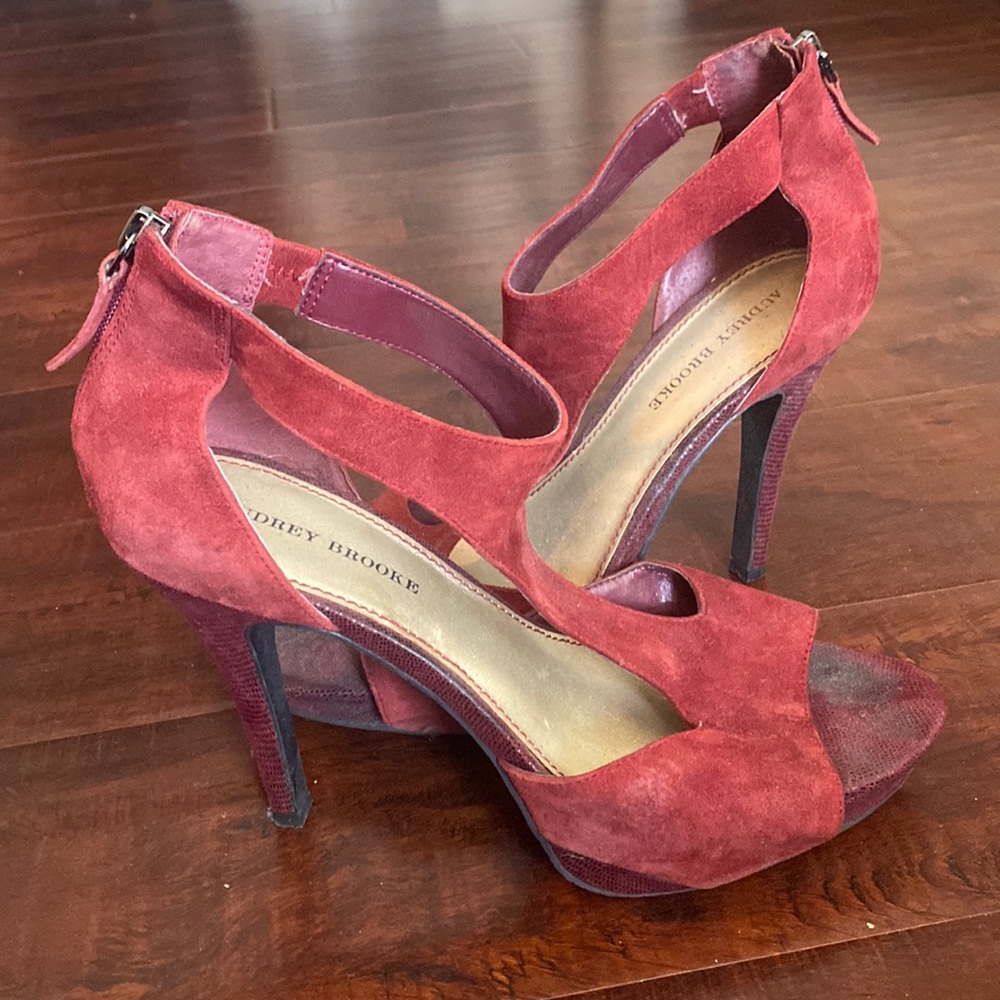Audrey Brooke Dixie Suede Burgundy Zip up Open Toe Shoe 4 1/4” Heel, size 10